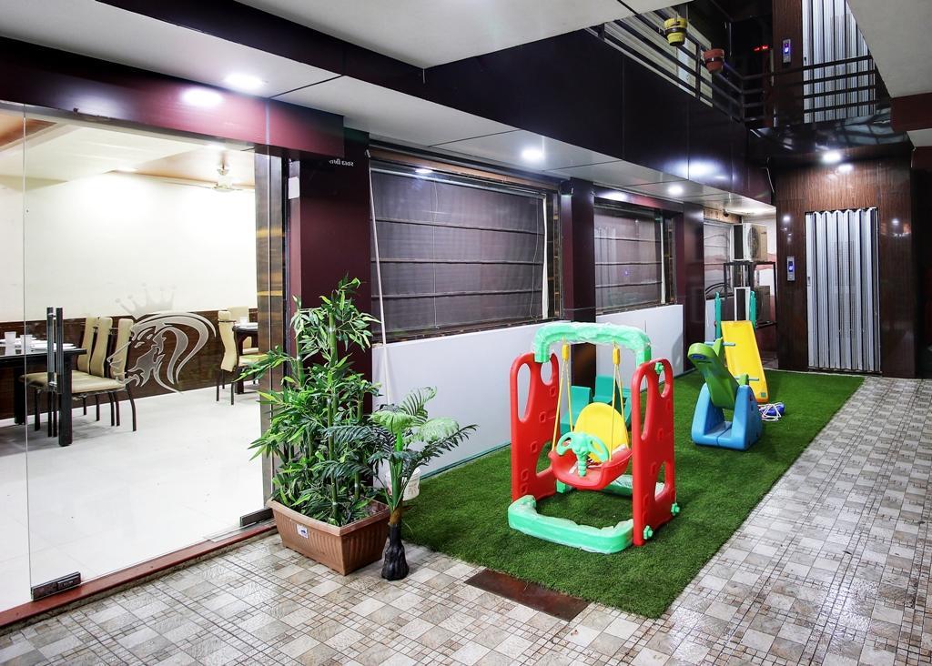 Daksh Hotel And Restaurant Talala Luaran gambar