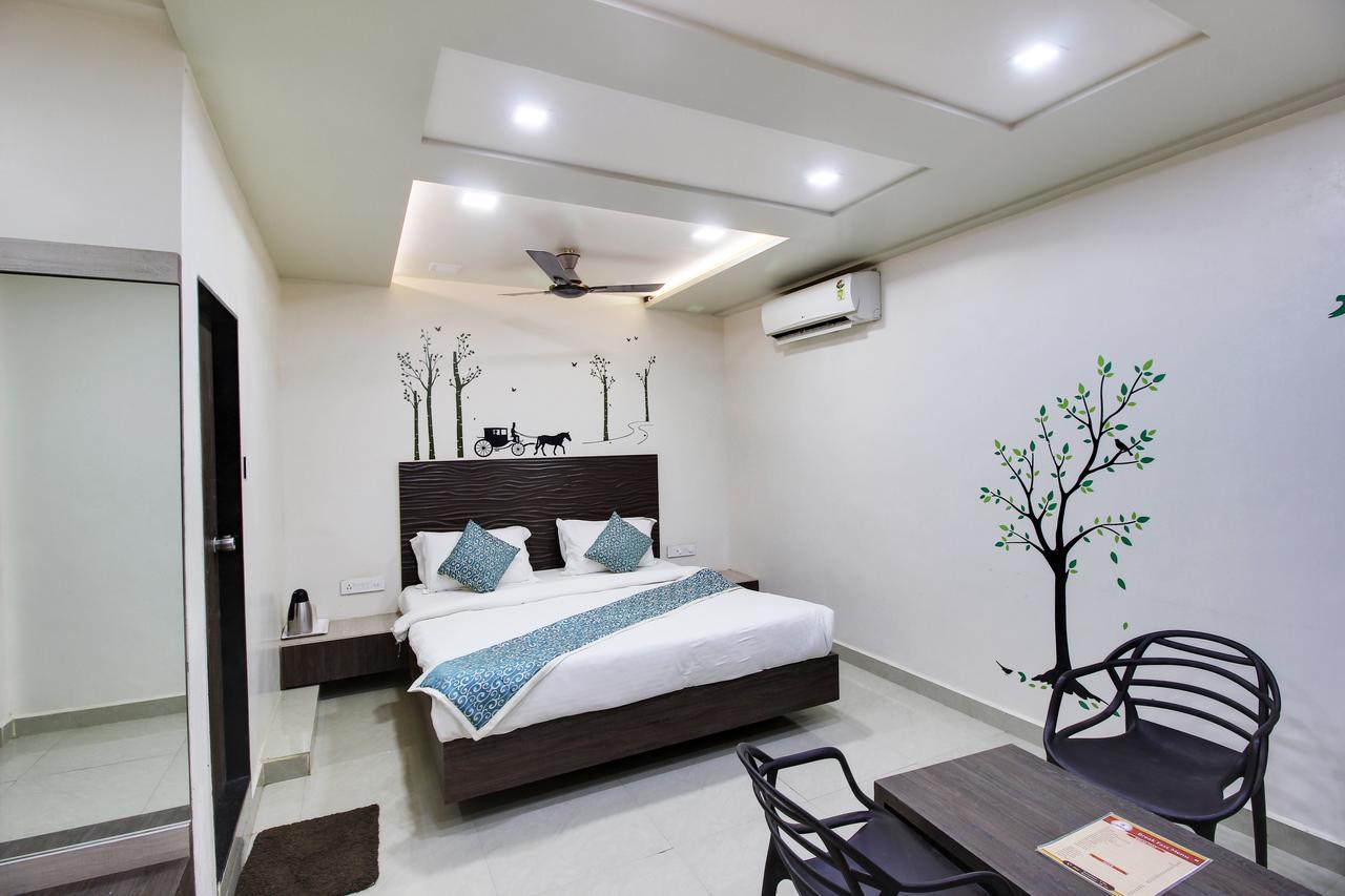 Daksh Hotel And Restaurant Talala Luaran gambar