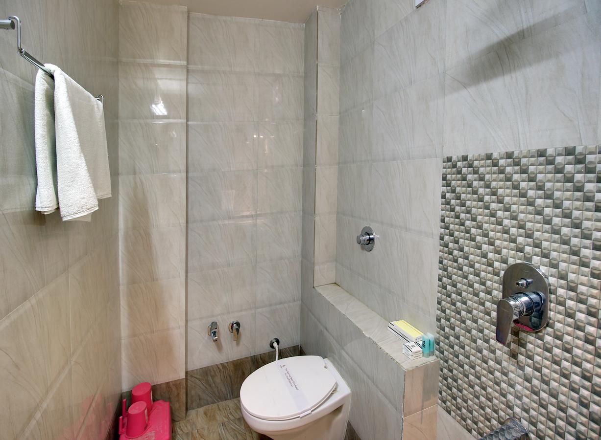 Daksh Hotel And Restaurant Talala Luaran gambar