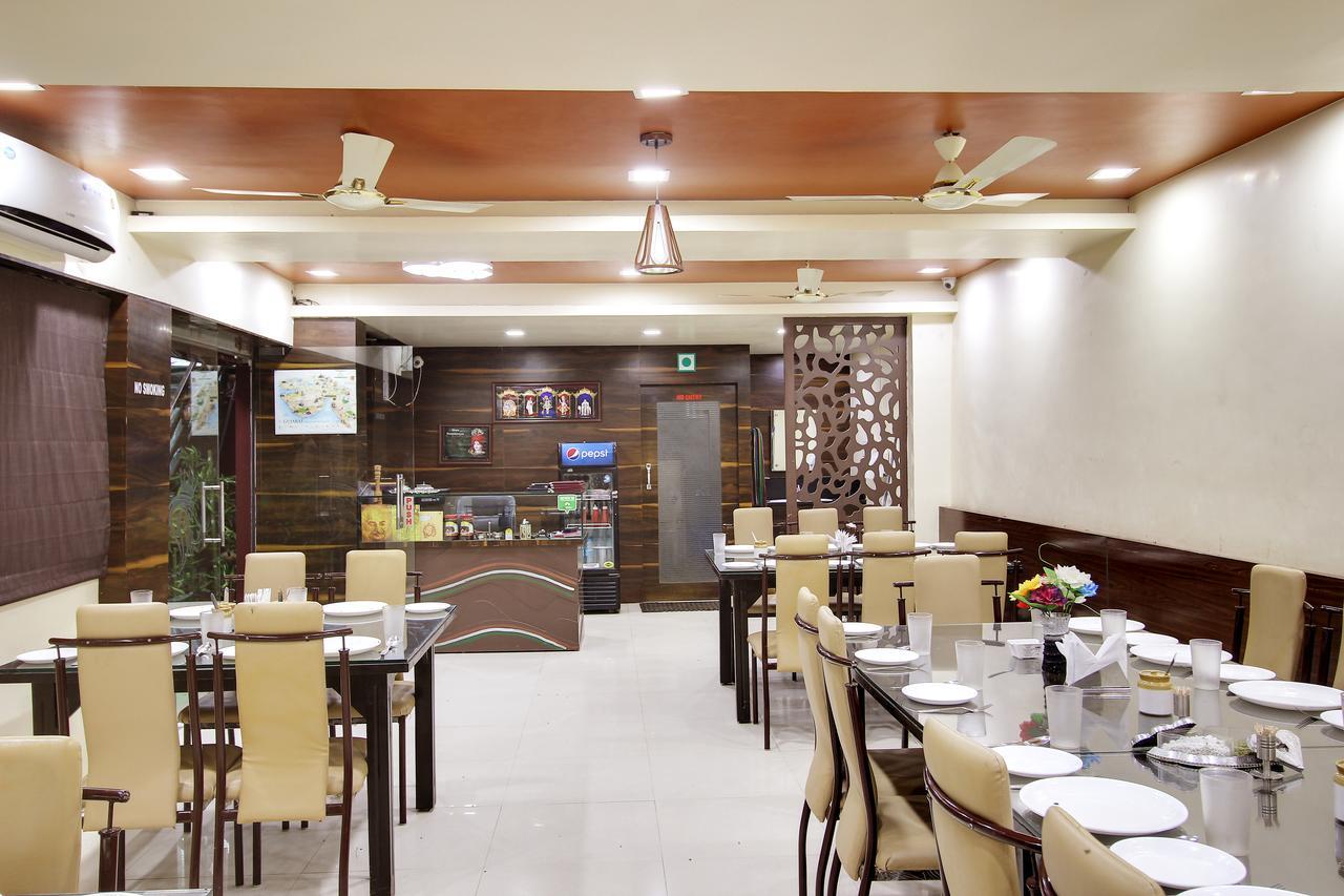 Daksh Hotel And Restaurant Talala Luaran gambar