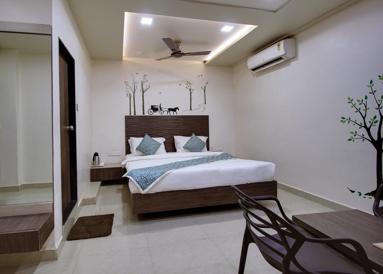 Daksh Hotel And Restaurant Talala Luaran gambar